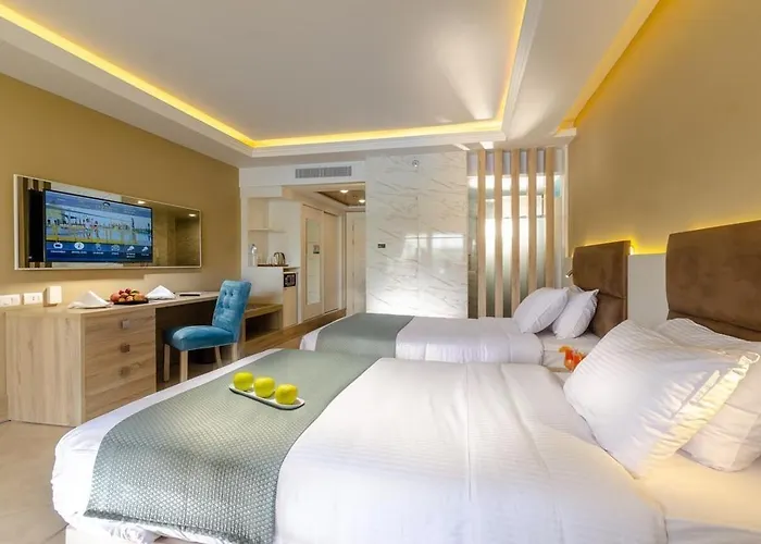 Titanic Royal-families And Couples Only 5*